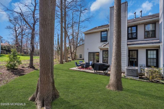 12 Hunters Run 12, Oceanport, NJ 07757