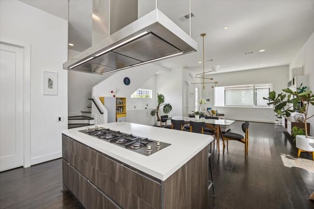 1153 W 17th Street, Houston, TX 77008