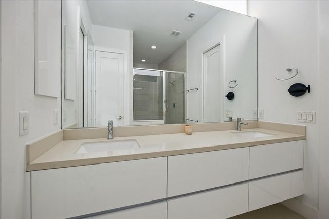 1153 W 17th Street, Houston, TX 77008