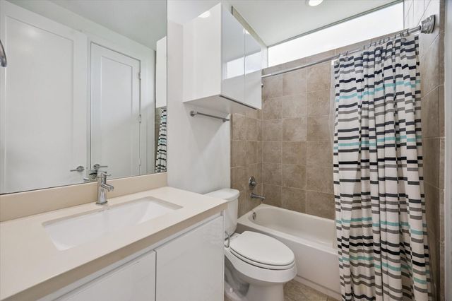 1153 W 17th Street, Houston, TX 77008