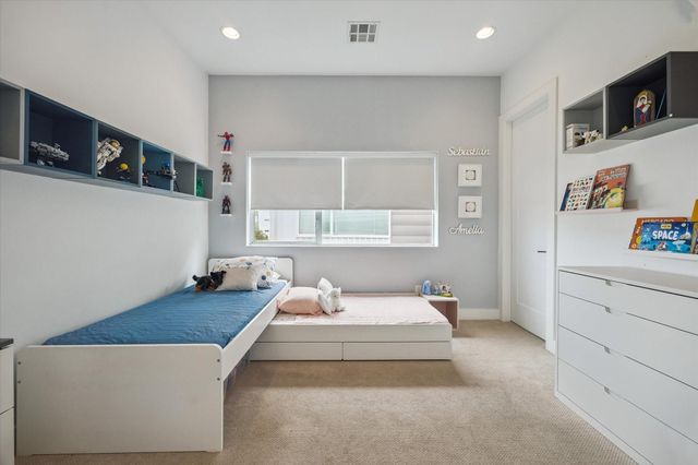 1153 W 17th Street, Houston, TX 77008