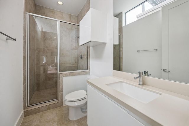 1153 W 17th Street, Houston, TX 77008