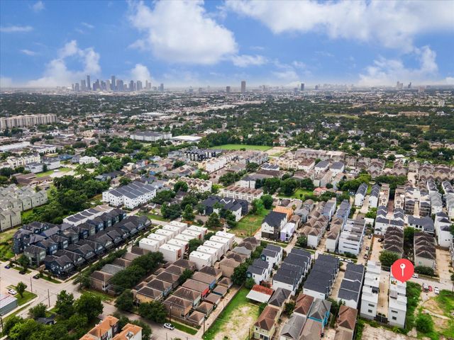 1153 W 17th Street, Houston, TX 77008