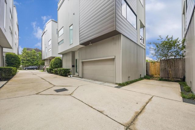 1153 W 17th Street, Houston, TX 77008