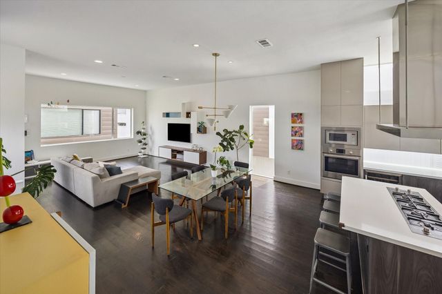 1153 W 17th Street, Houston, TX 77008