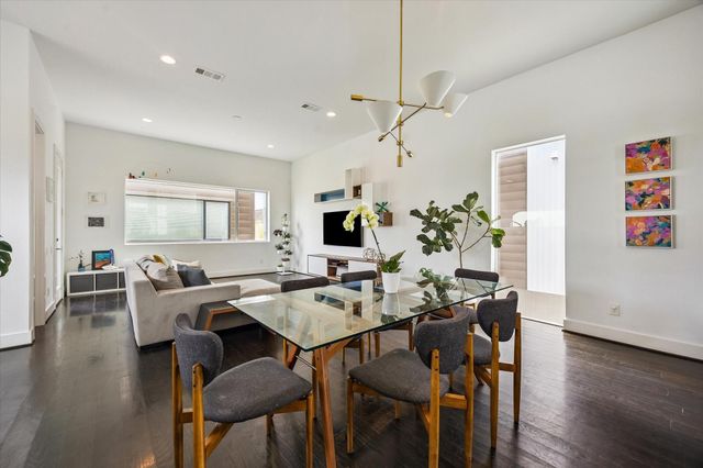 1153 W 17th Street, Houston, TX 77008