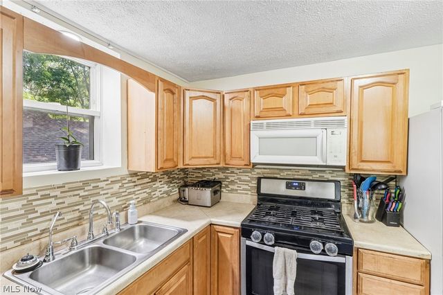 4006 Hiram Road NW, Canton, OH 44718