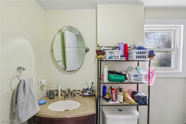 4006 Hiram Road NW, Canton, OH 44718