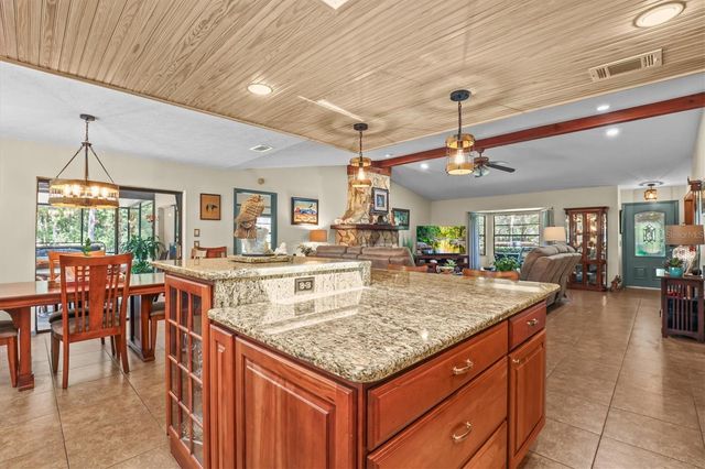 9032 BIRMINGHAM AVENUE, Weeki Wachee, FL 34613