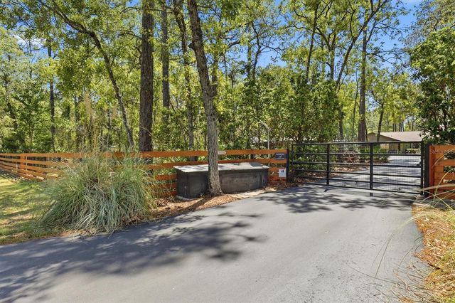 9032 BIRMINGHAM AVENUE, Weeki Wachee, FL 34613