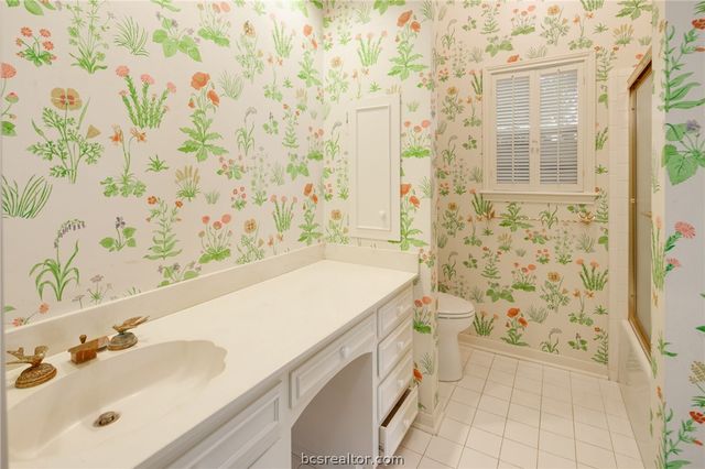 800 Dogwood Lane, Bryan, TX 77802