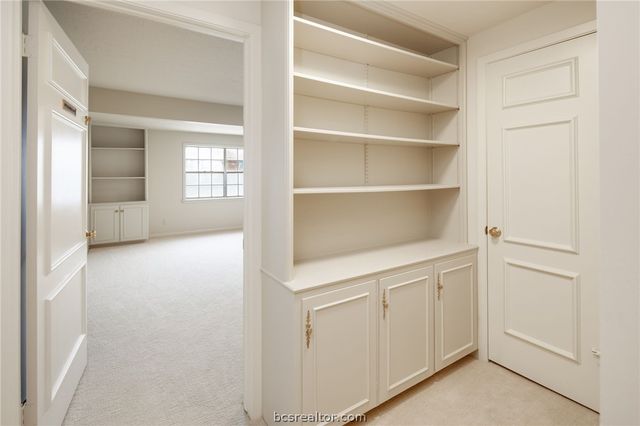 800 Dogwood Lane, Bryan, TX 77802