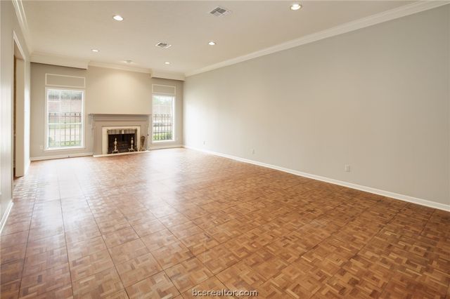 800 Dogwood Lane, Bryan, TX 77802