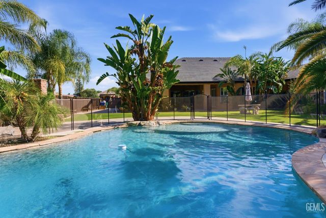 15506 Domaine Chandon Avenue, Bakersfield, CA 93314