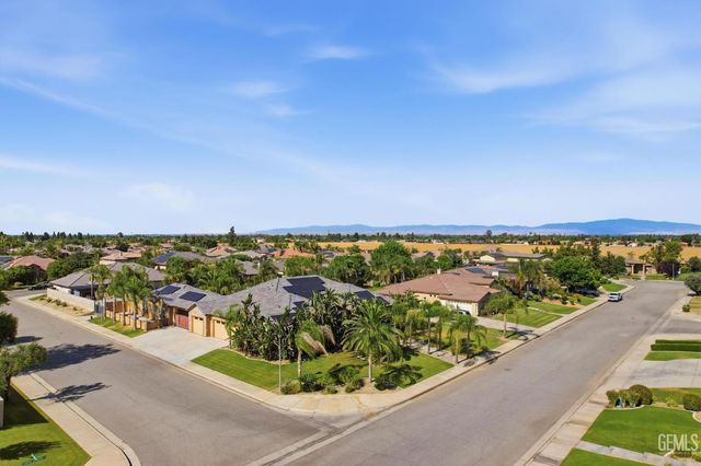 15506 Domaine Chandon Avenue, Bakersfield, CA 93314