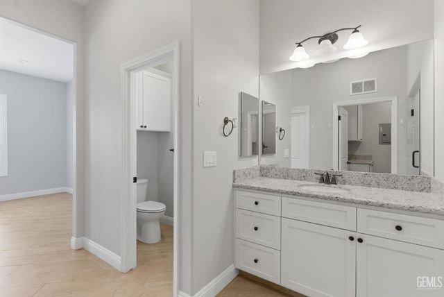 15506 Domaine Chandon Avenue, Bakersfield, CA 93314