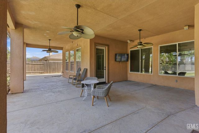 15506 Domaine Chandon Avenue, Bakersfield, CA 93314