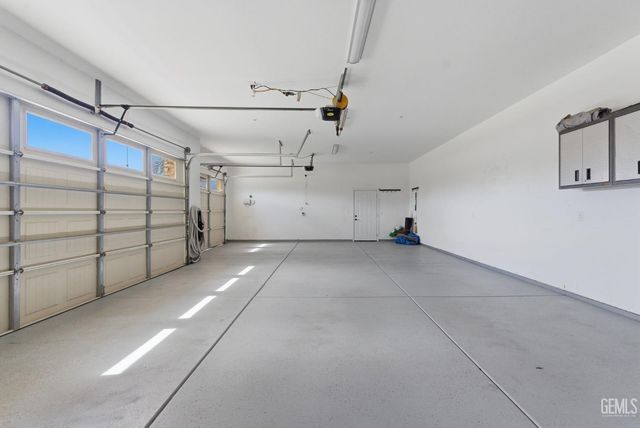 15506 Domaine Chandon Avenue, Bakersfield, CA 93314