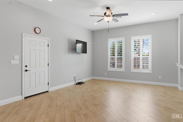 15506 Domaine Chandon Avenue, Bakersfield, CA 93314