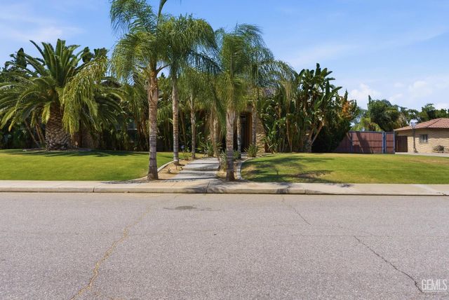 15506 Domaine Chandon Avenue, Bakersfield, CA 93314
