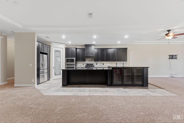 15506 Domaine Chandon Avenue, Bakersfield, CA 93314