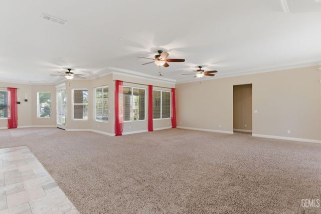 15506 Domaine Chandon Avenue, Bakersfield, CA 93314