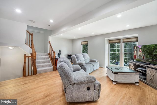 9199 YARROW LN, Manassas, VA 20110