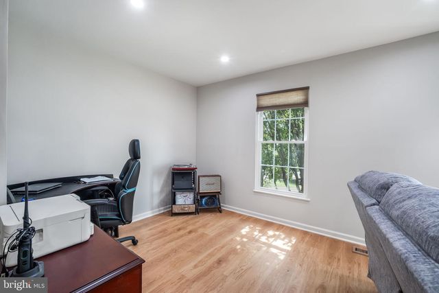 9199 YARROW LN, Manassas, VA 20110