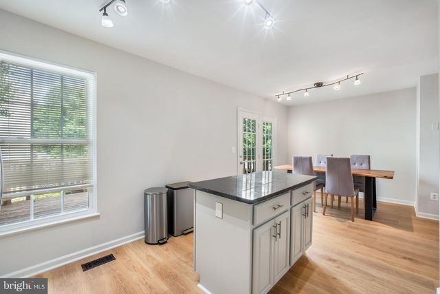 9199 YARROW LN, Manassas, VA 20110