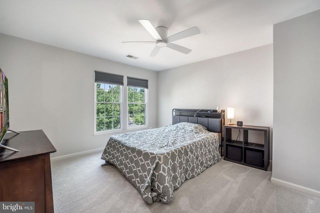 9199 YARROW LN, Manassas, VA 20110