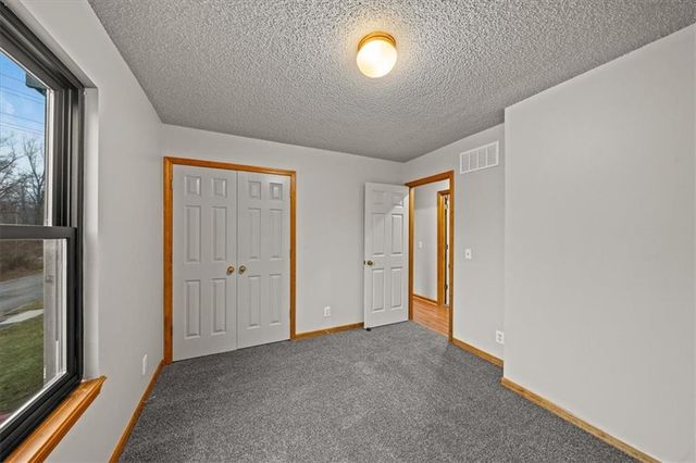 7111 N Jarboe Street, Kansas City, MO 64118