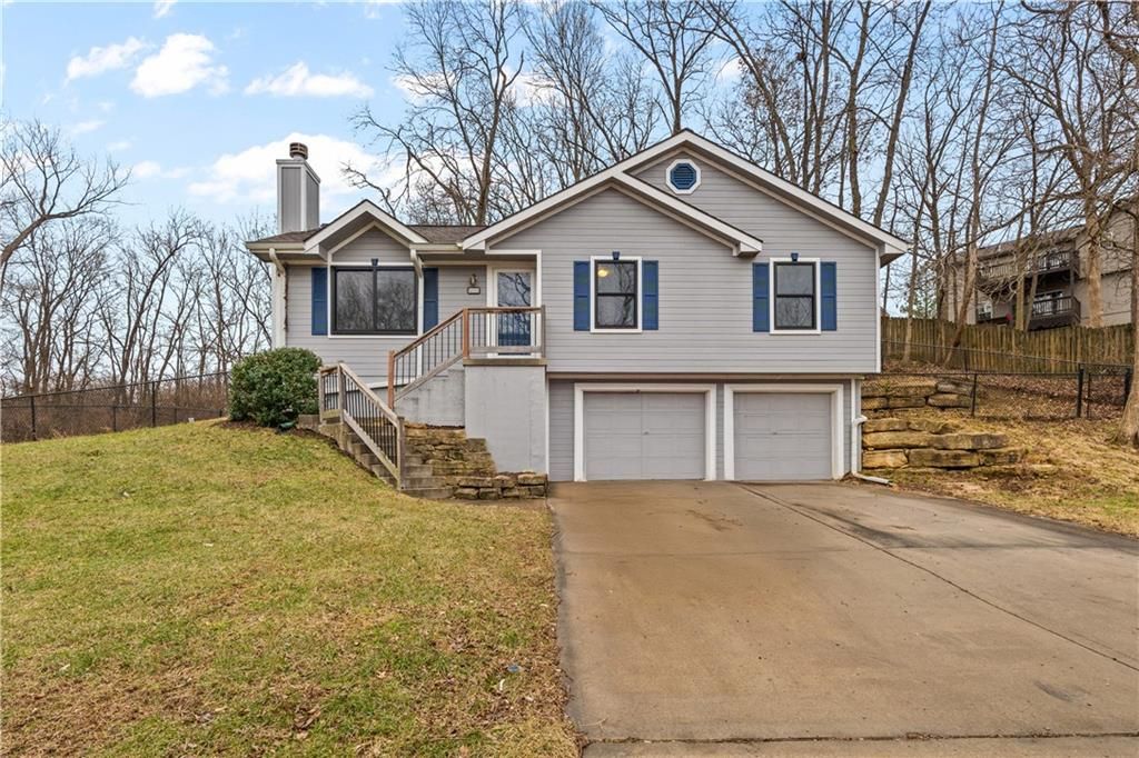 7111 N Jarboe Street, Kansas City, MO 64118