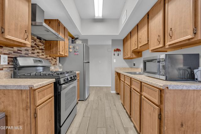 15341 NORTHPORT Court, Horizon City, TX 79928