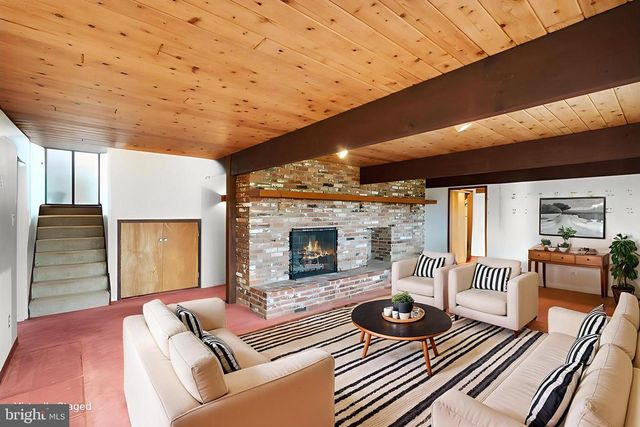 7099 GLEN CURTISS LN, Warrenton, VA 20187