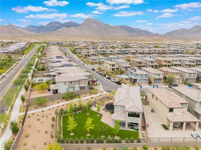 438 Wind Poppy Street, Las Vegas, NV 89138