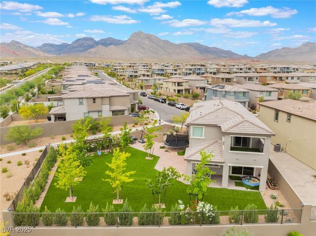 438 Wind Poppy Street, Las Vegas, NV 89138