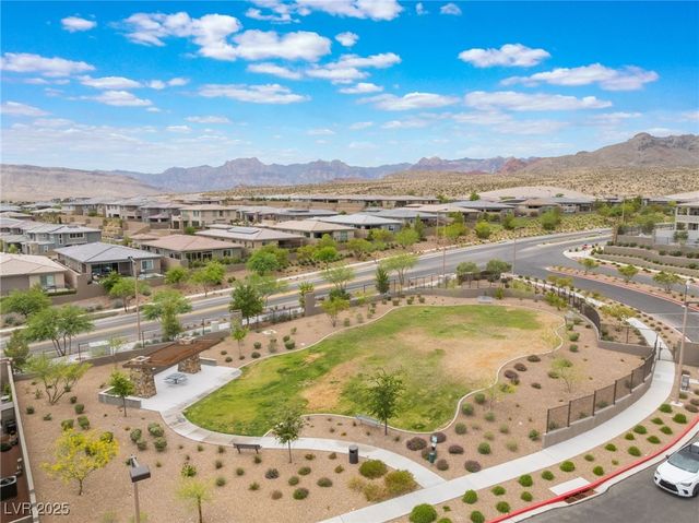 438 Wind Poppy Street, Las Vegas, NV 89138