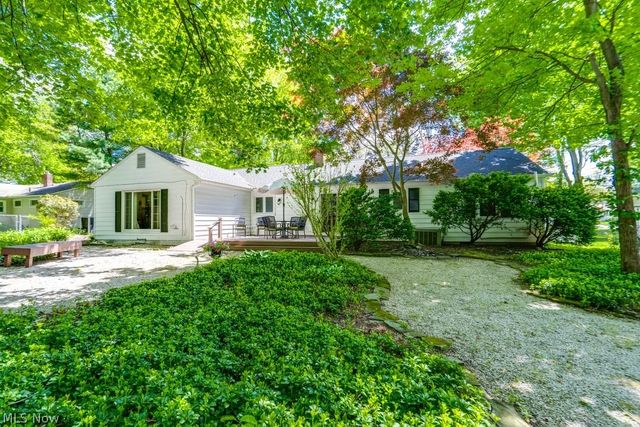 183 Timberlane Drive, Northfield Center, OH 44067