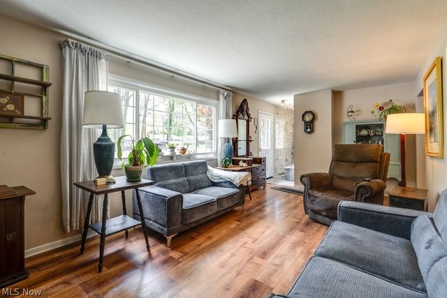 183 Timberlane Drive, Northfield Center, OH 44067