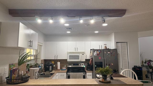 593 Bedford Avenue, Weston, FL 33326