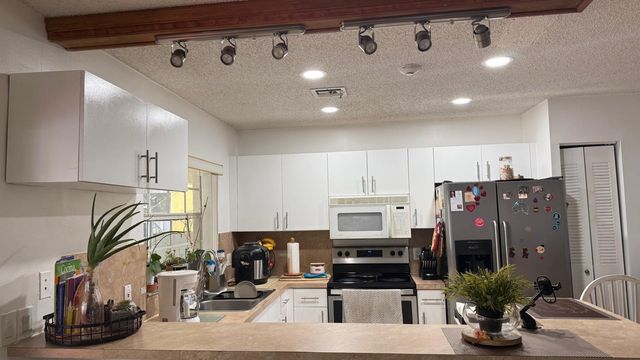 593 Bedford Avenue, Weston, FL 33326