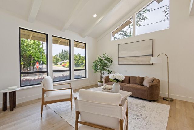 6901 Lincoln Creek Cir, Carmichael, CA 95608