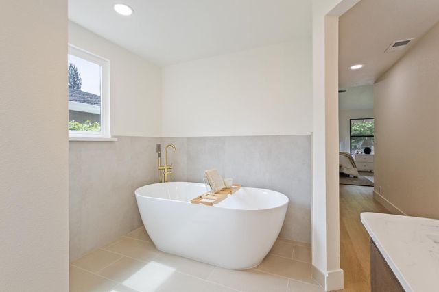 6901 Lincoln Creek Cir, Carmichael, CA 95608