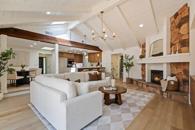 6901 Lincoln Creek Cir, Carmichael, CA 95608