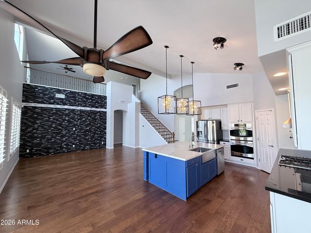 752 E Torrey Pines Place, Chandler, AZ 85249