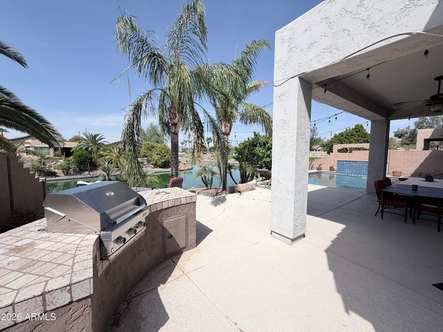 752 E Torrey Pines Place, Chandler, AZ 85249