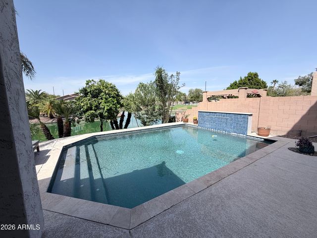 752 E Torrey Pines Place, Chandler, AZ 85249