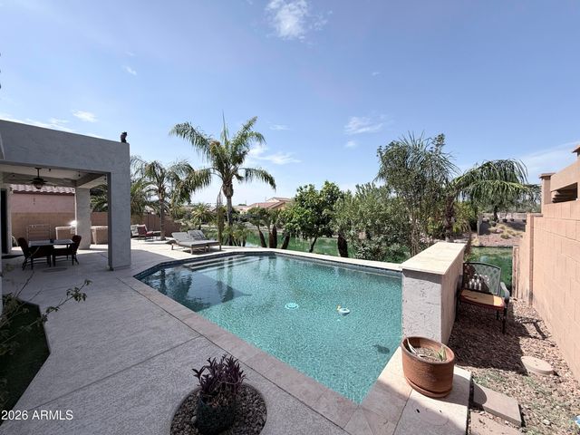 752 E Torrey Pines Place, Chandler, AZ 85249