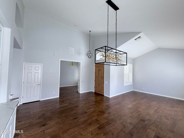 752 E Torrey Pines Place, Chandler, AZ 85249