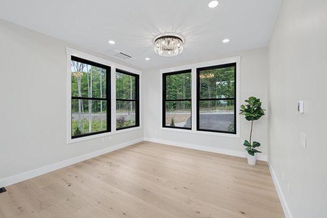 66 Knotty Way, Belmont, NH 03220
